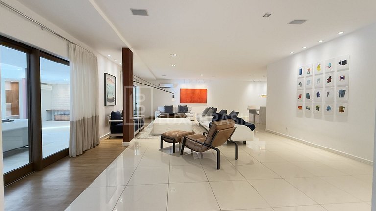 LB - RJ954 Casa en Condominio Santa Helena 04 Suites en Vent