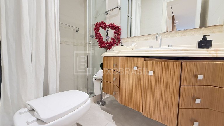 LB - RJ954 Santa Helena Gated Community House 04 Suites For