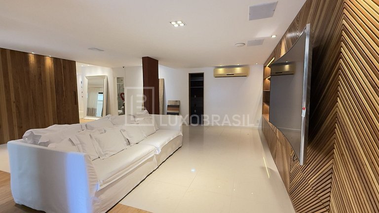 LB - RJ954 Casa en Condominio Santa Helena 04 Suites en Vent