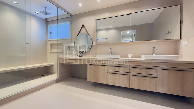 Casa 4 Suítes no Santa Helena Barra da Tijuca