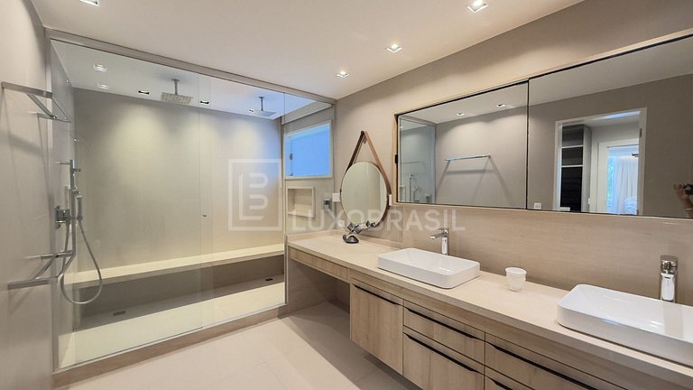 LB - RJ954 Casa en Condominio Santa Helena 04 Suites en Vent