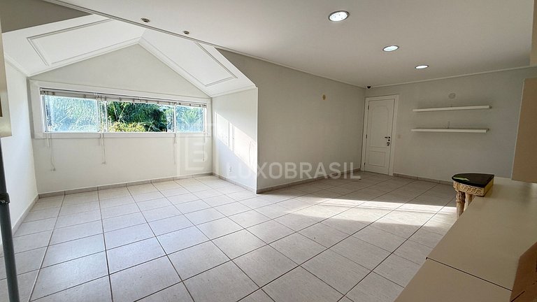 LB - RJ954 Santa Helena Gated Community House 04 Suites For