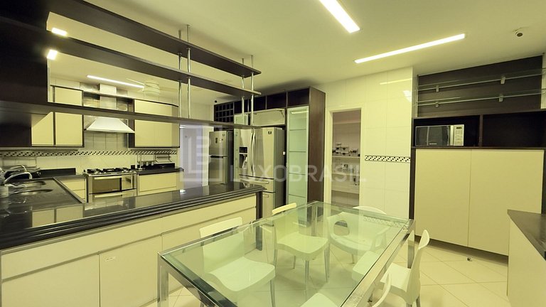 LB - RJ954 Casa en Condominio Santa Helena 04 Suites en Vent