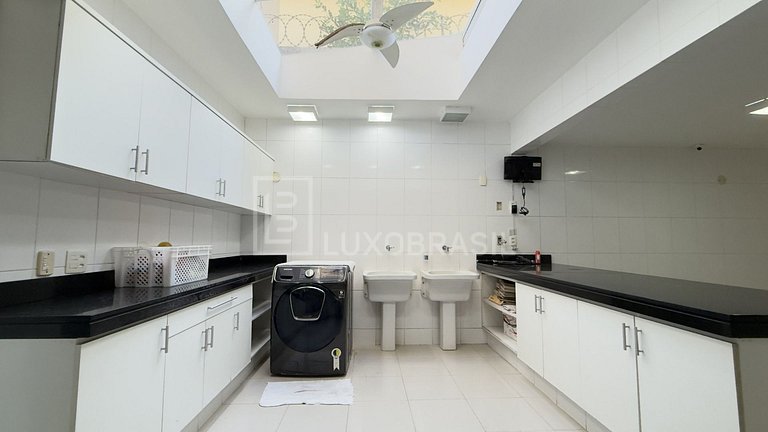 LB - RJ954 Santa Helena Gated Community House 04 Suites For