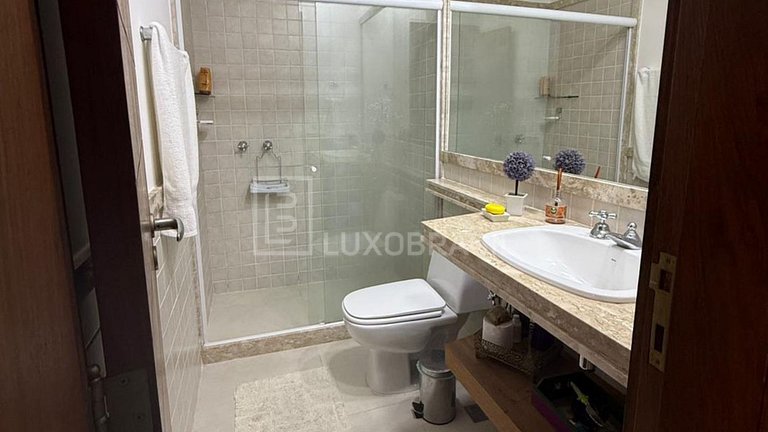 LB - PET801 Casa de Lujo en Condominio Bela Vista con Vista