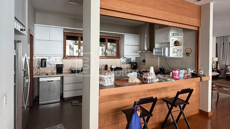 LB - PET801 Luxury House in Bela Vista Condominium with Pano