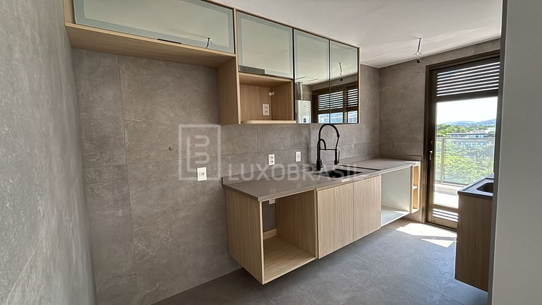 LB – RJ980 Linear Penthouse for Long-Term Rent at Wave By YO