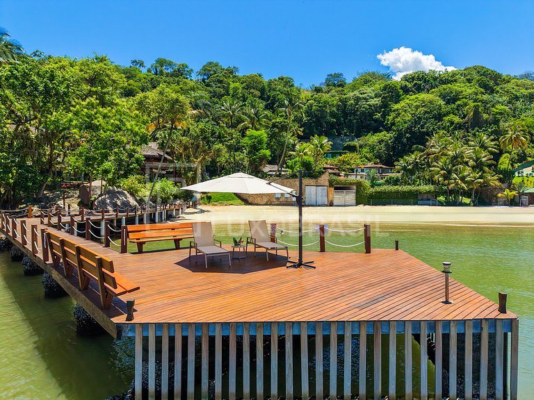 LB - MAN04 Mansión con 8 Suites en Venta, 1.700 m² – Mangara