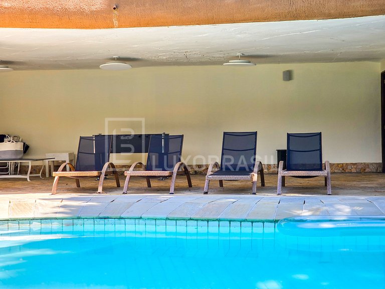 LB - MAN04 Mansion with 8 Suites for Sale, 1,700 m² – Mangar