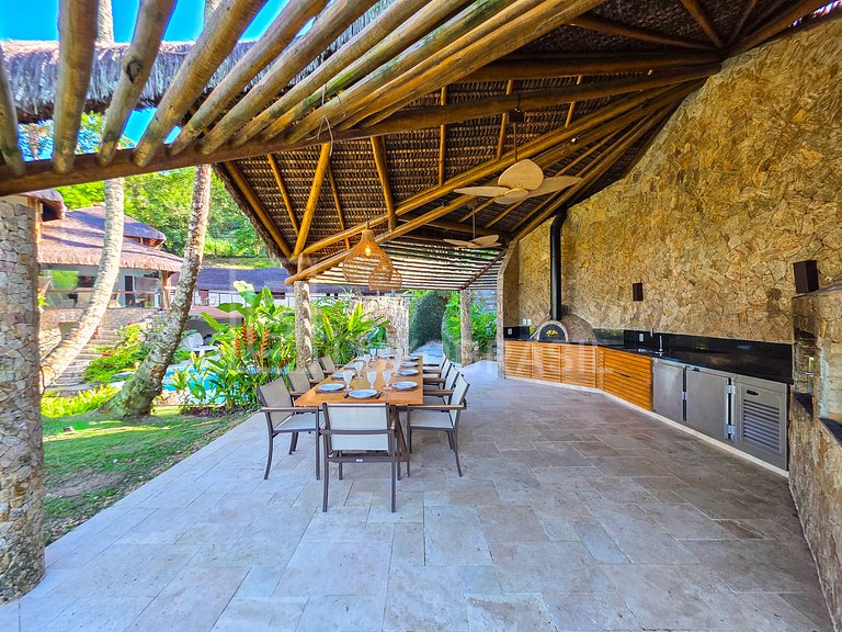 LB - MAN04 Itaoca Mansion Vacation Rental