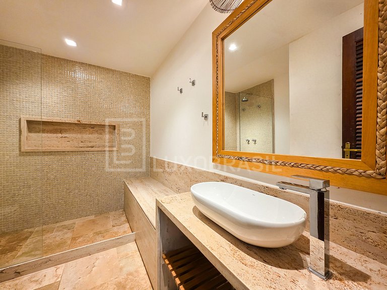 LB - MAN04 Mansión con 8 Suites en Venta, 1.700 m² – Mangara