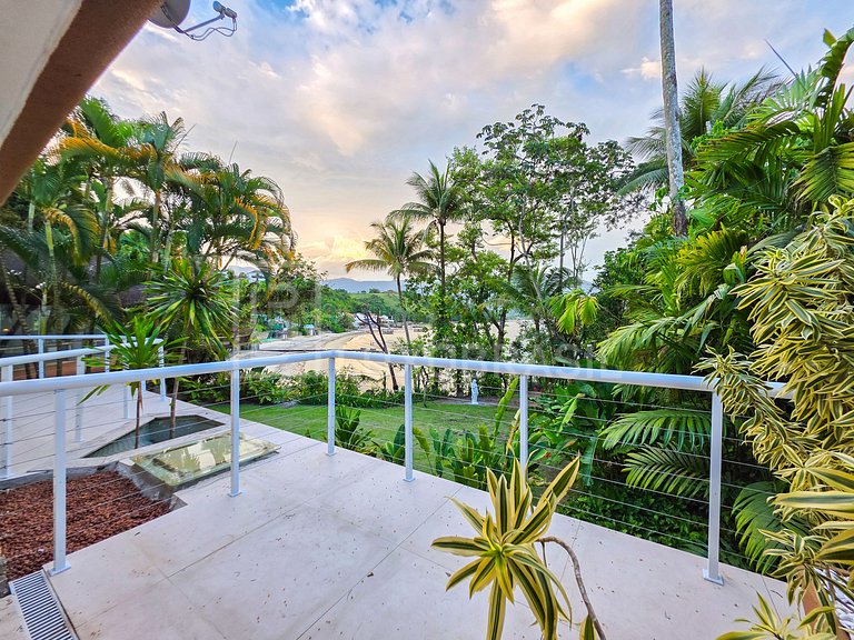 LB - MAN04 Mansion with 8 Suites for Sale, 1,700 m² – Mangar