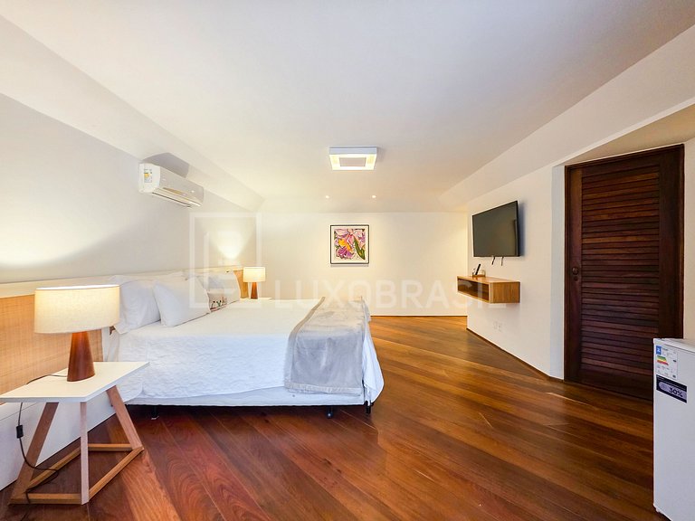 LB - MAN04 Mansion with 8 Suites for Sale, 1,700 m² – Mangar