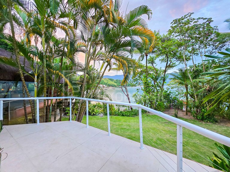 LB - MAN04 Mansión con 8 Suites en Venta, 1.700 m² – Mangara