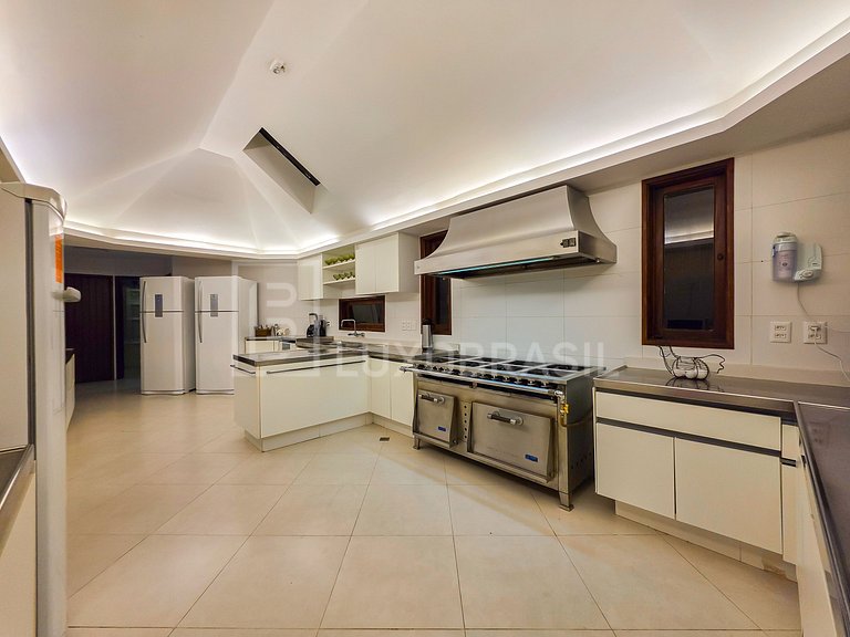 LB - MAN04 Mansión con 8 Suites en Venta, 1.700 m² – Mangara