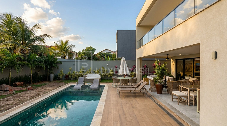 Casa 4 Suítes com Piscina no Santa Lúcia – Barra