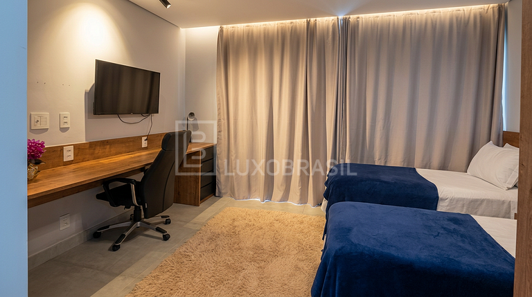 LB - RJ143 Casa con 4 Suites – Condominio Santa Lúcia, Barra