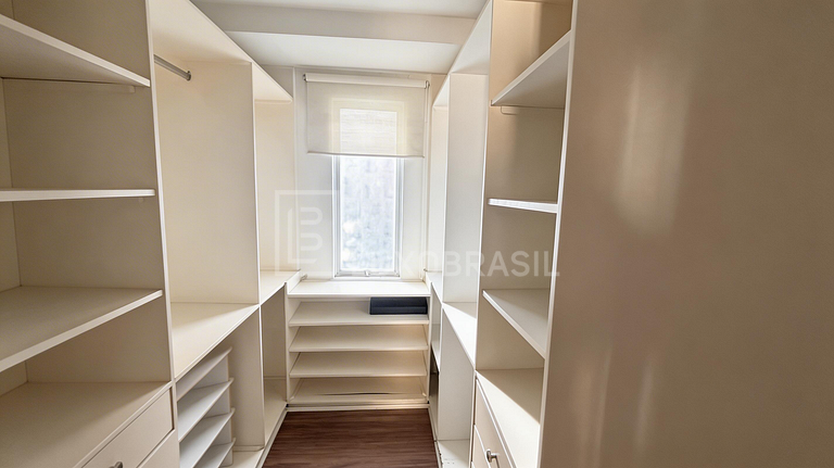 LB - RJ92 Casa con 4 Dormitorios en Alquiler, 397 m² - Barra