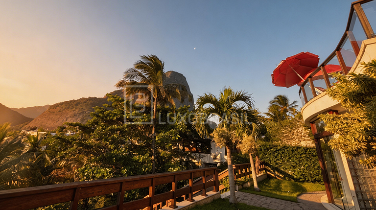Casa de Luxo com Vista 360º na Joatinga | LUXOBRASIL