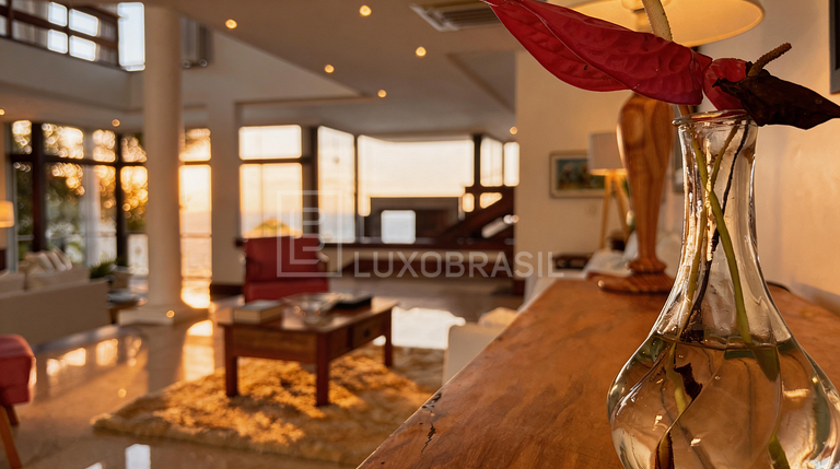 Casa de Luxo com Vista 360º na Joatinga | LUXOBRASIL