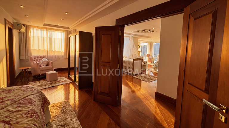 LUXOBRASIL #RJ80 Casa Moderna en Joá con Vista al Mar es el