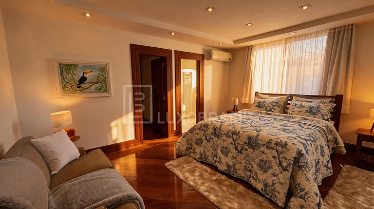 LUXOBRASIL #RJ80 Casa Moderna en Joá con Vista al Mar es el