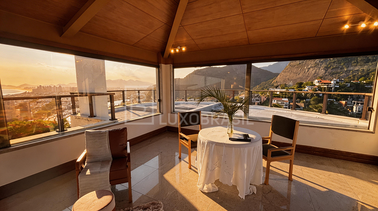 LUXOBRASIL #RJ80 Casa Moderna en Joá con Vista al Mar es el