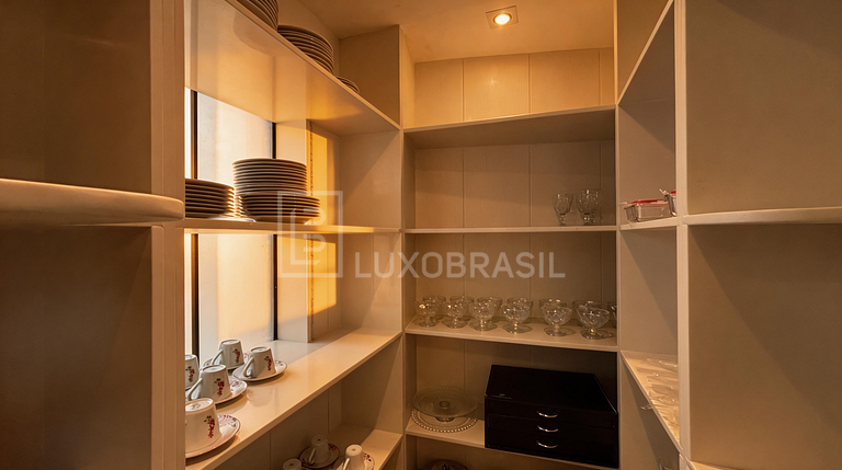 LUXOBRASIL #RJ80 Casa Moderna en Joá con Vista al Mar es el