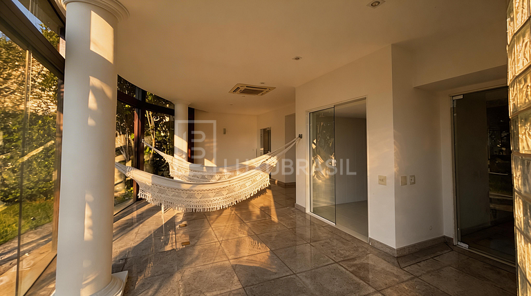 LUXOBRASIL #RJ80 – Modern House in Joá with Ocean View is th