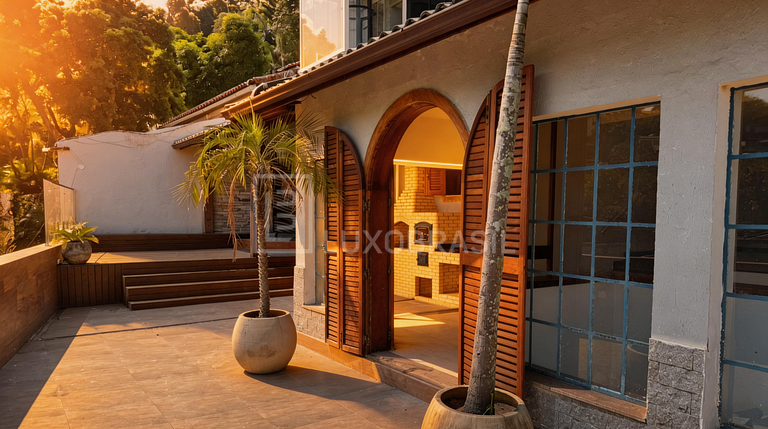 LUXOBRASIL Aluga Casa na Joatinga | 3 Quartos e Vista Mar