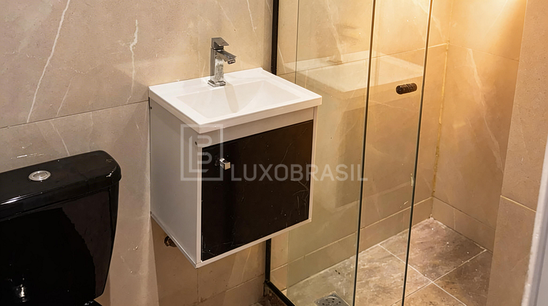 LB - RJ999 Casa, 3 Dormitorios, 280 m², Joá, Alquiler Fijo