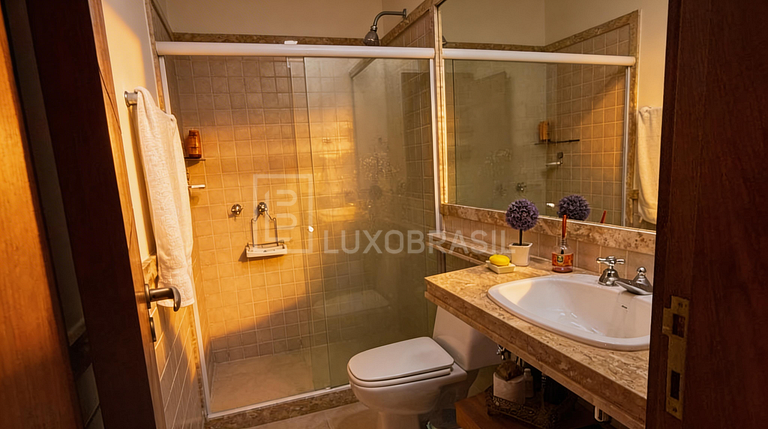 LB - PET801 Luxury House in Bela Vista Condominium with Pano