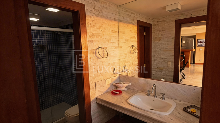 LB - PET801 Casa de Lujo en Condominio Bela Vista con Vista