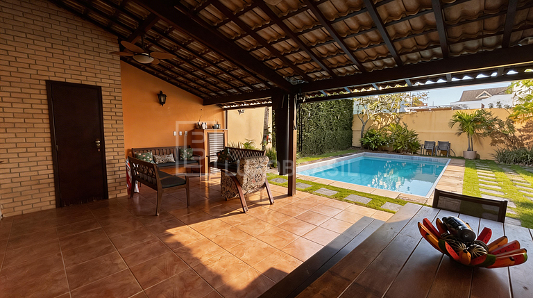 LB - RJ1016 4-Bedroom House for Long-Term Rent in Barra da T