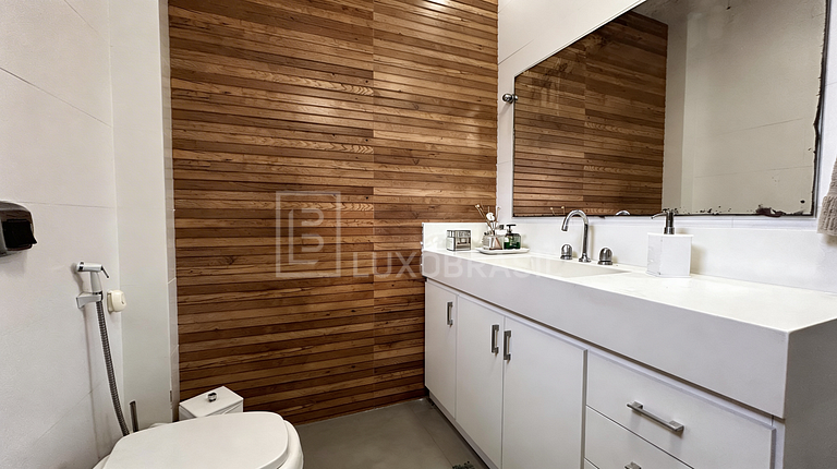 LB - RJ1016 Casa de 4 Habitaciones en Barra da Tijuca