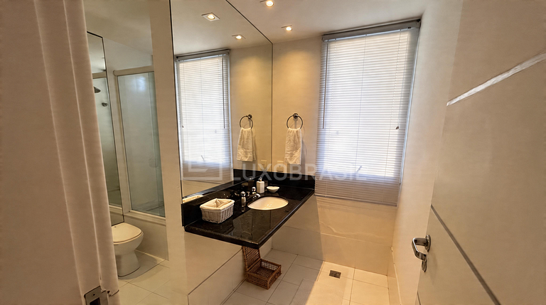 LB - RJ849 Mansion in Joá 04 Suites House Season Rent