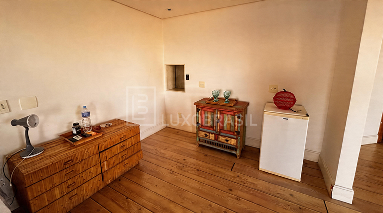 Mansão Exclusiva no bairro Joá com 04 Suítes