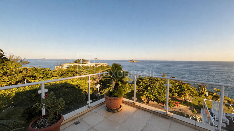 Mansão Exclusiva no bairro Joá com 04 Suítes