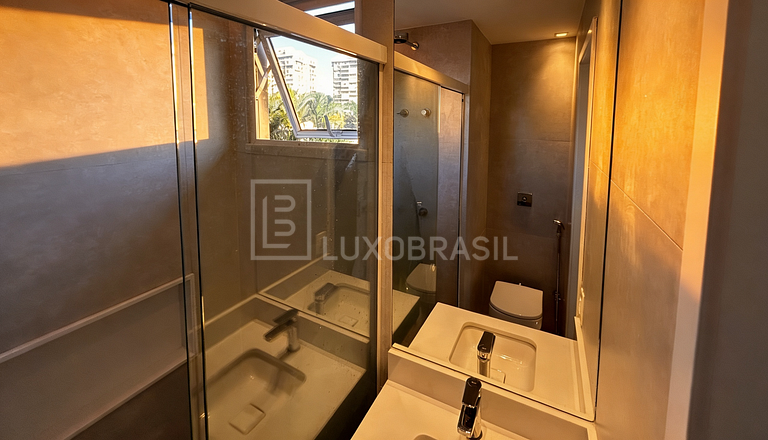 LB - RJ136 Infinite View House Vacation Rental