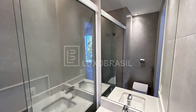 LB - RJ136 Infinite View House Vacation Rental