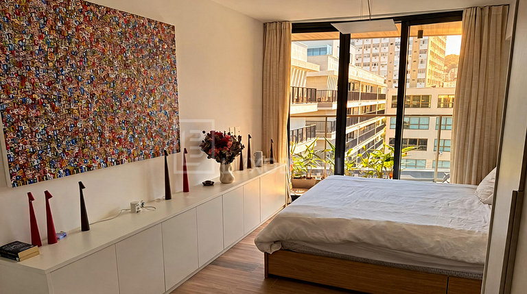RJ1018 - Duplex Penthouse Leblon 02 Suites for Sale