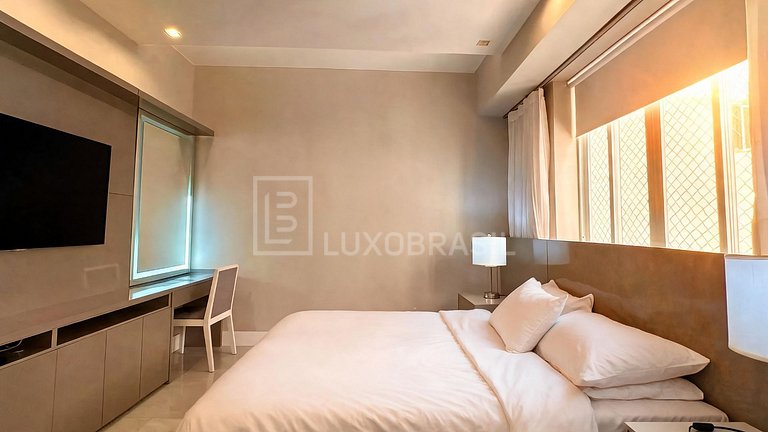 LB - RJ1020 Apartamento à Venda 04 Quartos Copacabana