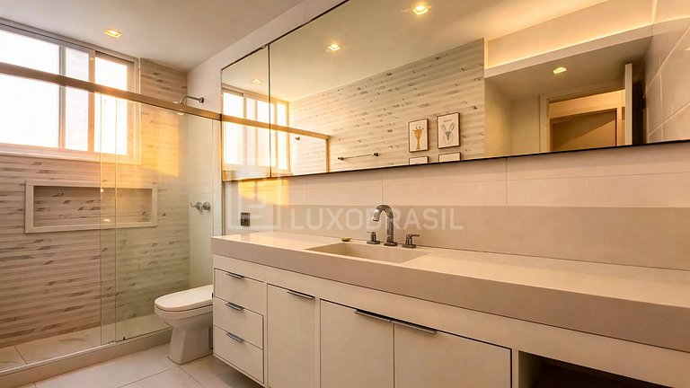 LB - RJ1020 Apartamento à Venda 04 Quartos Copacabana