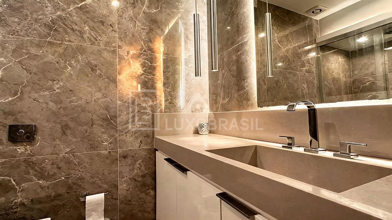 LB - RJ1020 Apartamento en Venta de 4 Habitaciones en Copaca