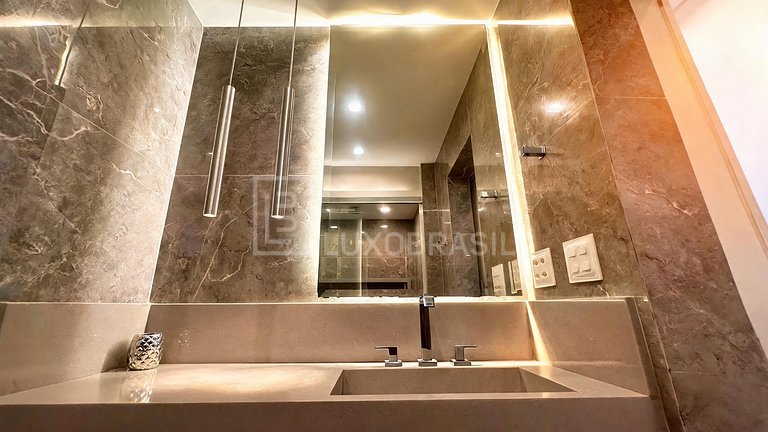 LB - RJ1020 Apartamento en Venta de 4 Habitaciones en Copaca