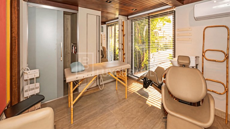 Mansão Casa Kobe à Venda | Luxo na Barra com 7 Suítes