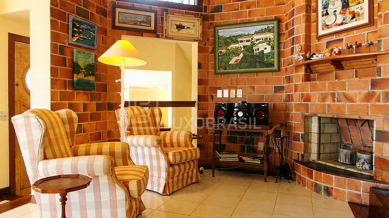LB - BZ800 | 6-Bedroom Marina de Búzios Waterfront Villa for