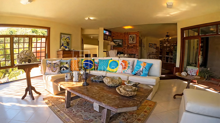 LB - BZ800 | 6-Bedroom Marina de Búzios Waterfront Villa for