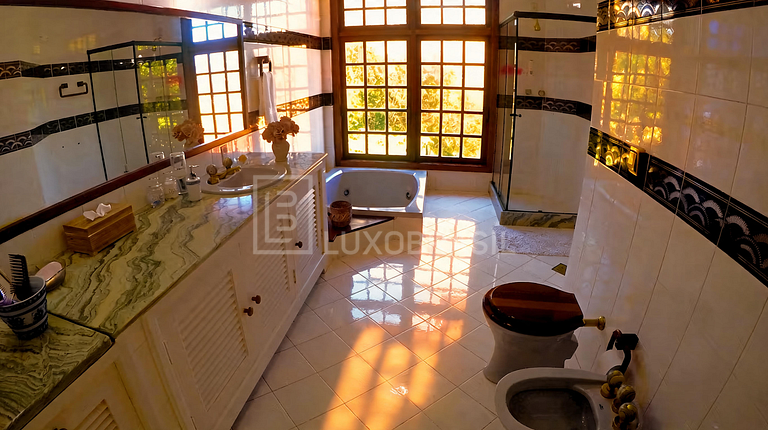 LB - BZ800 | Casa de 6 Suites en Marina de Búzios en Venta