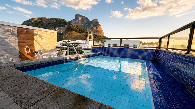 LB - RJ1021 | Ático Dúplex de 330 m² en Jardim Oceânico en V
